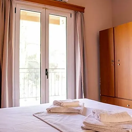 Apagio 4*